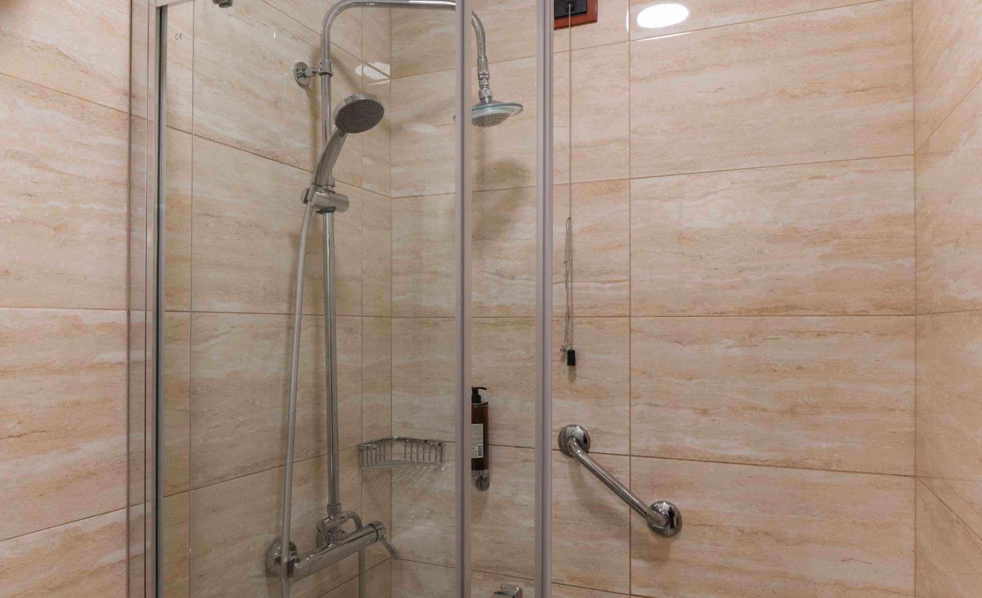 None  Hotel Gambrinus Roma