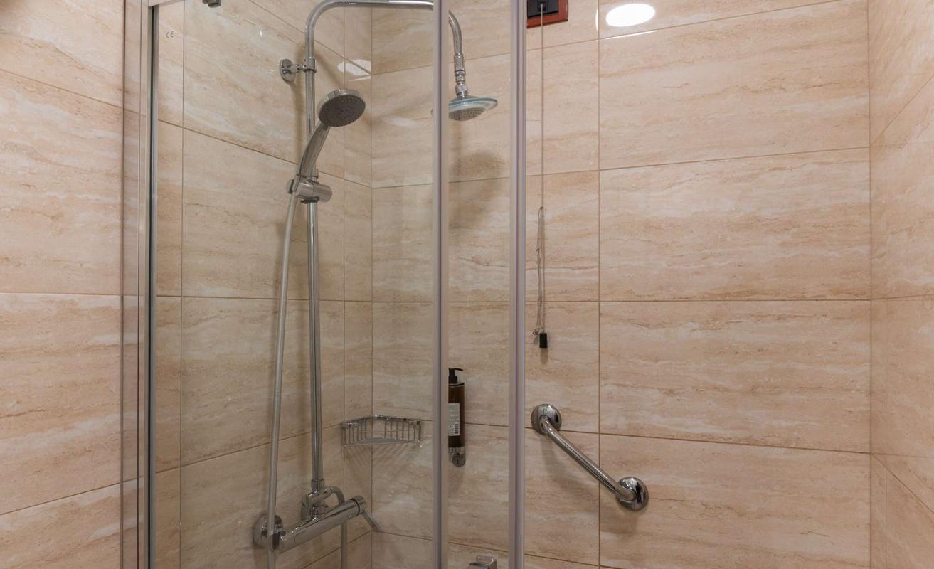 CAMERA FAMILY  Hotel Gambrinus Roma CAMERA FAMILY  Hotel Gambrinus Roma