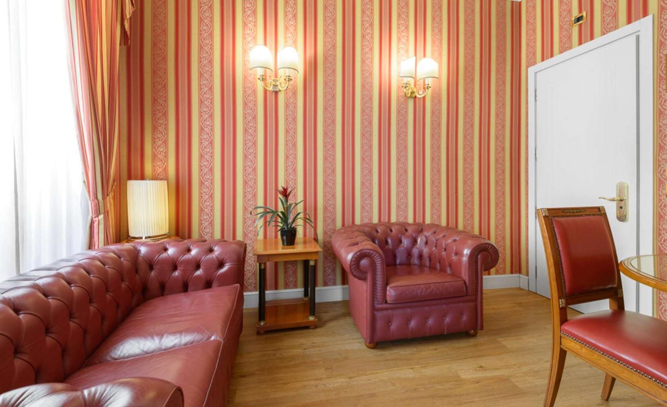 SUITE  Hotel Gambrinus Roma SUITE  Hotel Gambrinus Roma